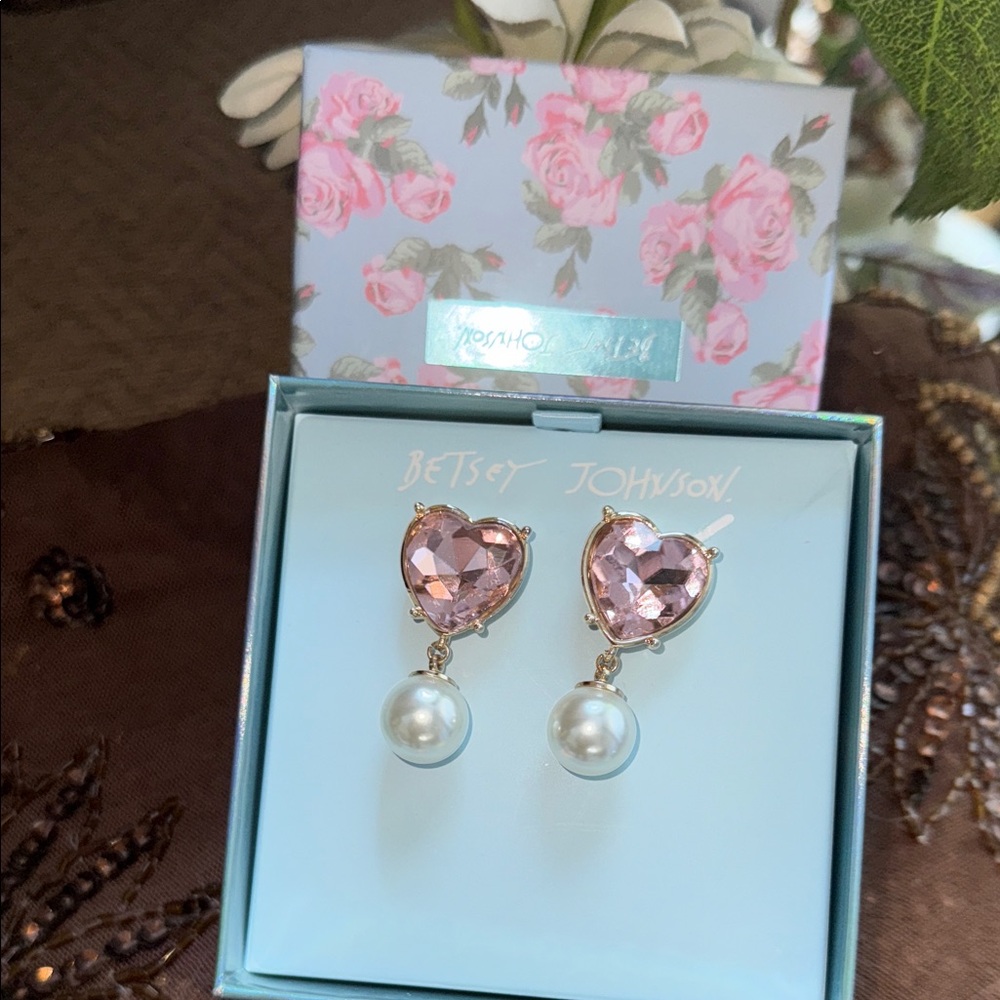 Betsey Johnson Purple Heart Earrings with Pearls